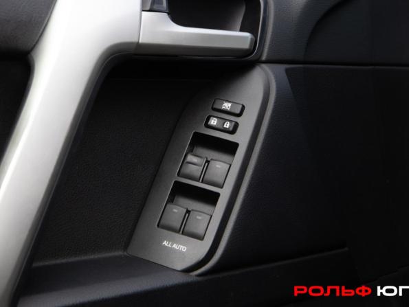 Toyota Land Cruiser Prado 150 Series Рестайлинг 2 с пробегом 2017 года, цена 4 528 000 рублей, 92645 км, внедорожник, Автокод Объявления