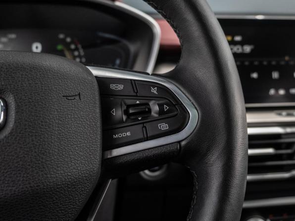 Geely Coolray I с пробегом 2023 года, цена 1 990 000 рублей, 45495 км, внедорожник, Автокод Объявления
