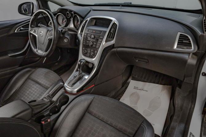 Opel Astra J Рестайлинг с пробегом 2013 года, цена 899 000 рублей, 164564 км, хэтчбек, Автокод Объявления