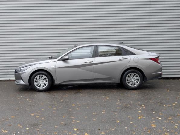 Hyundai Elantra VII (CN7) с пробегом 2022 года, цена 1 950 000 рублей, 64685 км, седан, Автокод Объявления
