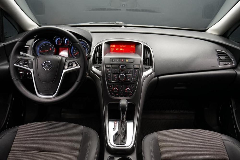 Opel Astra J Крым  - изображение 19