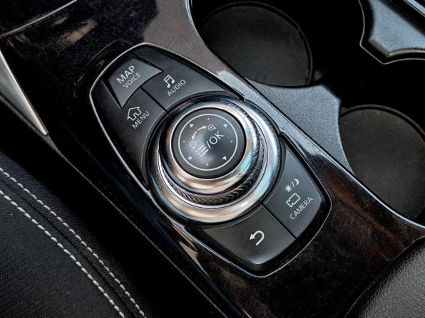 Infiniti Q30 с пробегом 2016 года, цена 1 650 000 рублей, 133884 км, хэтчбек, Автокод Объявления