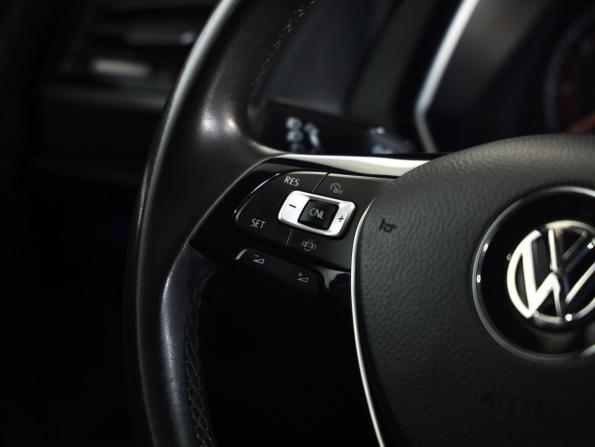 Volkswagen Jetta VII с пробегом 2020 года, цена 2 149 000 рублей, 103460 км, седан, Автокод Объявления