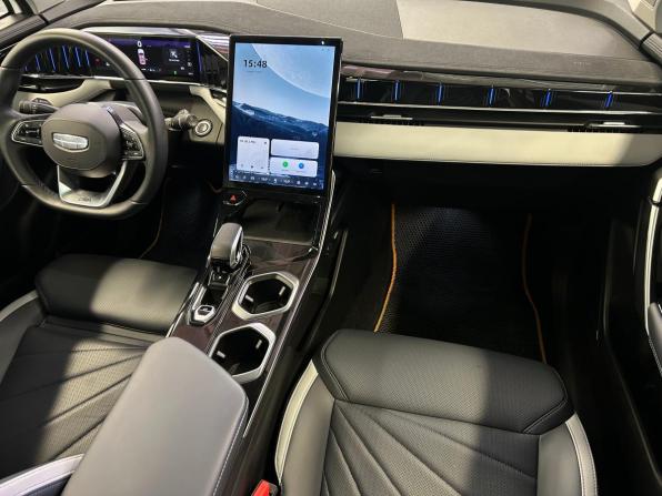 Geely Atlas II с пробегом 2023 года, цена 2 709 000 рублей, 29000 км, внедорожник, Автокод Объявления