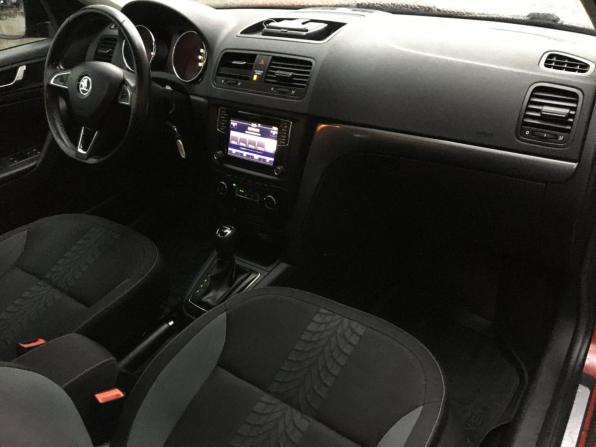 Skoda Yeti I Рестайлинг с пробегом 2017 года, цена 1 489 000 рублей, 61021 км, внедорожник, Автокод Объявления