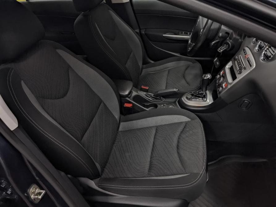 Peugeot 408 I Москва  - изображение 24