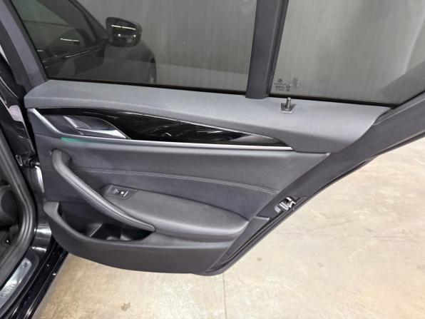 BMW 5 серии VII (G30/G31/G38) с пробегом 2017 года, цена 2 957 000 рублей, 180982 км, седан, Автокод Объявления