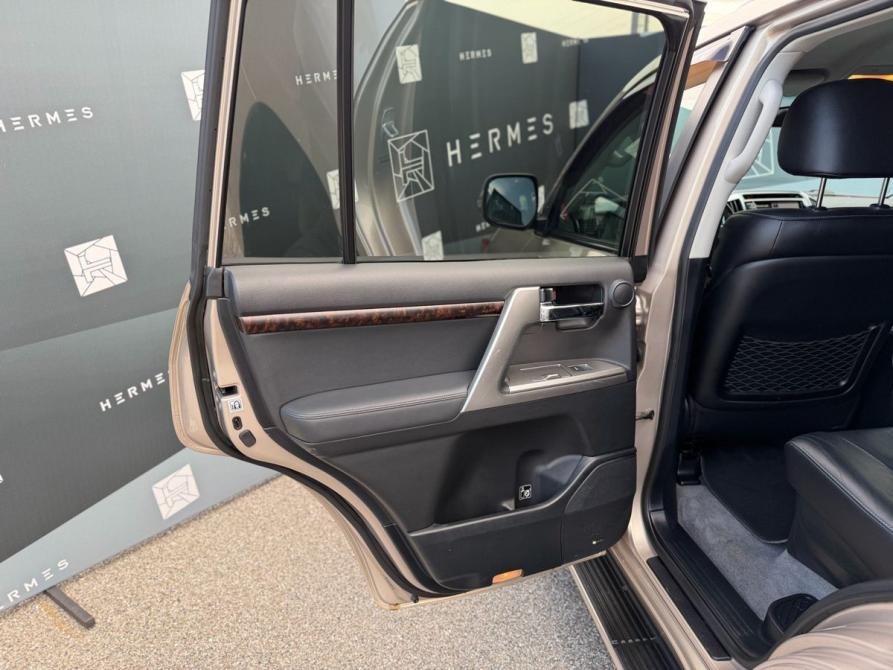 Toyota Land Cruiser 200 Series Рестайлинг 1 Минеральные Воды  - изображение 26