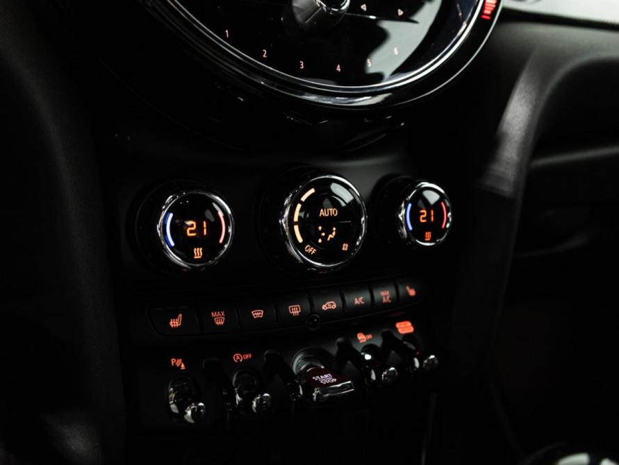Mini Hatch III (F55/F56) Рестайлинг 2 Санкт-Петербург  - изображение 18