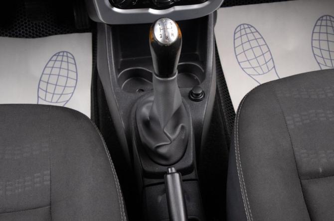 Renault Sandero I с пробегом 2012 года, цена 589 000 рублей, 215874 км, хэтчбек, Автокод Объявления