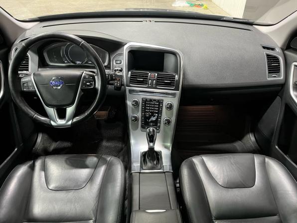 Volvo XC60 I Рестайлинг с пробегом 2017 года, цена 2 449 000 рублей, 149720 км, внедорожник, Автокод Объявления