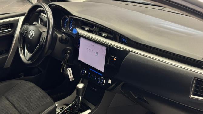 Toyota Corolla XI (E160 E170 E180) с пробегом 2013 года, цена 1 190 000 рублей, 173683 км, седан, Автокод Объявления