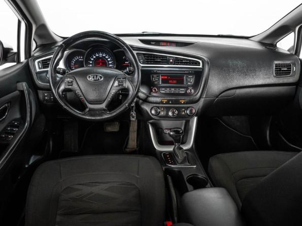 Kia Ceed II Рестайлинг с пробегом 2018 года, цена 1 510 000 рублей, 140503 км, хэтчбек, Автокод Объявления