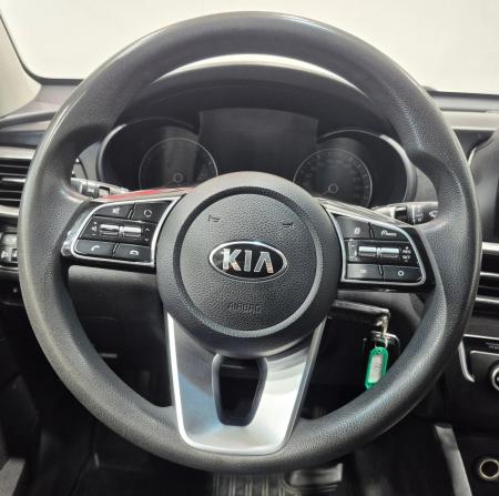 Kia Optima IV Рестайлинг с пробегом 2018 года, цена 1 399 900 рублей, 178000 км, седан, Автокод Объявления