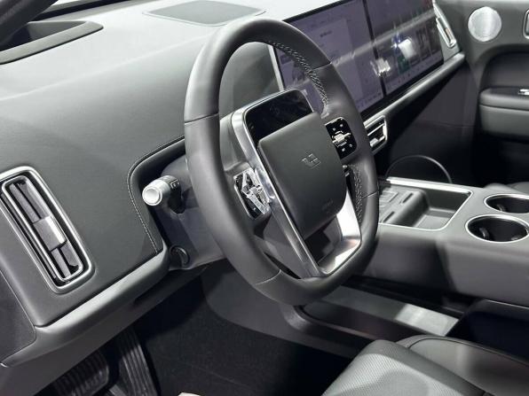 Новый Li Auto (Lixiang) L6 2025 года, цена 8 790 000 рублей, внедорожник, Автокод Объявления