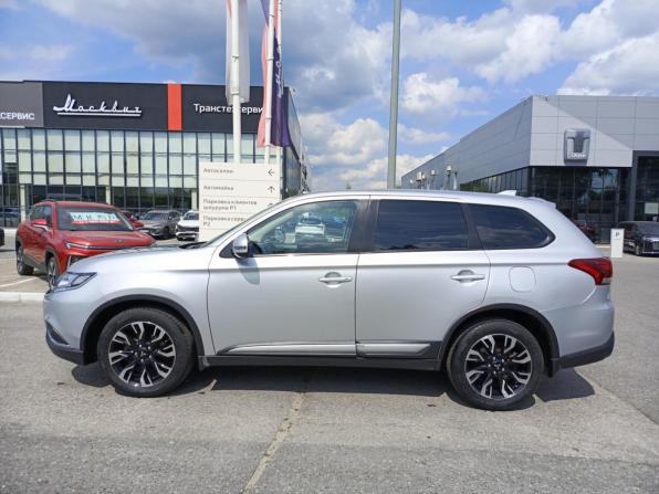 Mitsubishi Outlander III Рестайлинг 3 с пробегом 2020 года, цена 2 340 000 рублей, 133429 км, внедорожник, Автокод Объявления