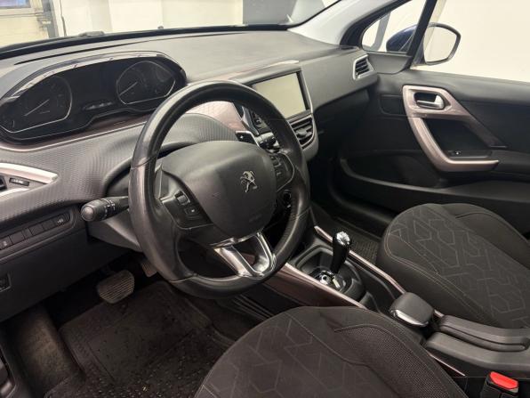 Peugeot 2008 I с пробегом 2014 года, цена 749 000 рублей, 122398 км, внедорожник, Автокод Объявления