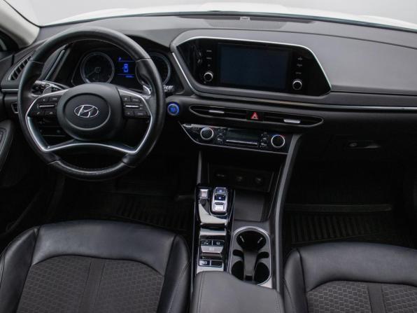 Hyundai Sonata VIII (DN8) с пробегом 2021 года, цена 2 018 000 рублей, 128344 км, седан, Автокод Объявления