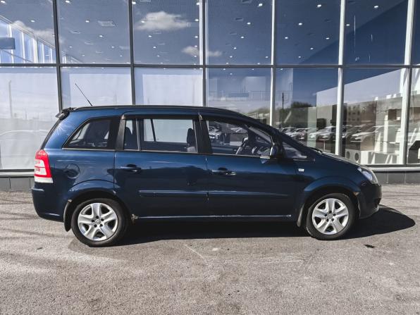 Opel Zafira B Рестайлинг с пробегом 2012 года, цена 670 000 рублей, 244839 км, компактвэн, Автокод Объявления