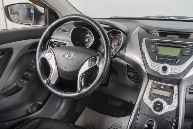 Hyundai Avante V с пробегом 2011 года, цена 999 000 рублей, 188000 км, седан, Автокод Объявления