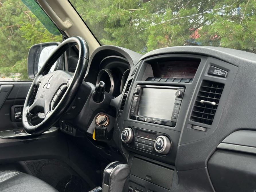 Mitsubishi Pajero IV Рестайлинг 1 Санкт-Петербург  - изображение 24