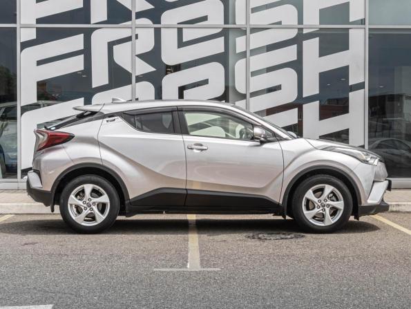 Toyota C-HR I с пробегом 2018 года, цена 1 930 000 рублей, 68267 км, внедорожник, Автокод Объявления