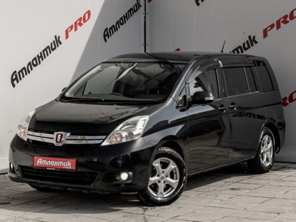 Toyota ISis I Рестайлинг с пробегом 2009 года, цена 1 140 000 рублей, 192621 км, минивэн, Автокод Объявления