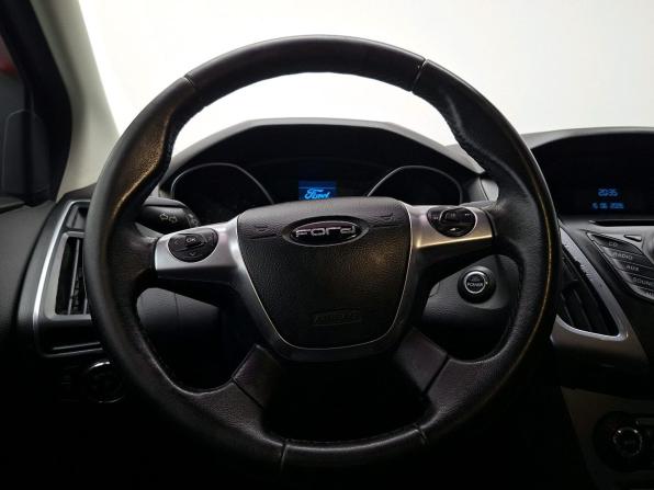 Ford Focus III с пробегом 2013 года, цена 709 000 рублей, 198374 км, хэтчбек, Автокод Объявления