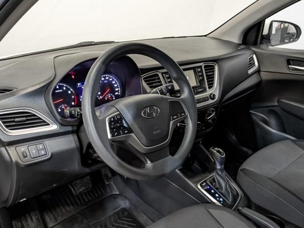 Hyundai Solaris II Рестайлинг с пробегом 2022 года, цена 1 580 000 рублей, 83041 км, седан, Автокод Объявления