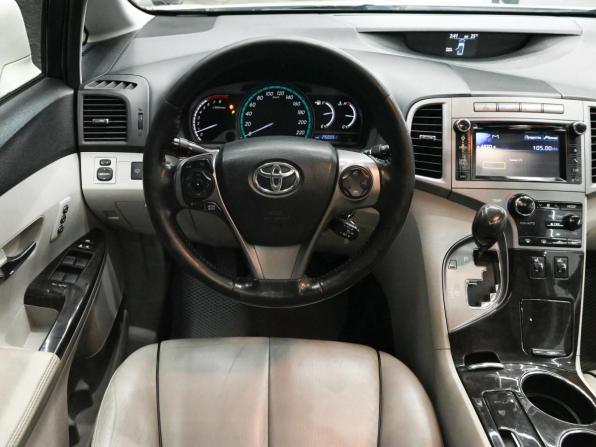 Toyota Venza I Рестайлинг с пробегом 2013 года, цена 2 300 000 рублей, 260049 км, внедорожник, Автокод Объявления