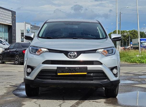 Toyota RAV4 IV (XA40) Рестайлинг с пробегом 2018 года, цена 2 200 000 рублей, 155555 км, внедорожник, Автокод Объявления