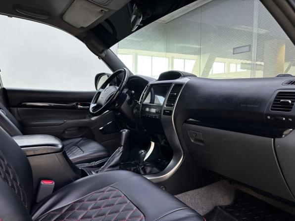 Toyota Land Cruiser Prado 120 Series Рестайлинг с пробегом 2008 года, цена 2 170 000 рублей, 318309 км, внедорожник, Автокод Объявления