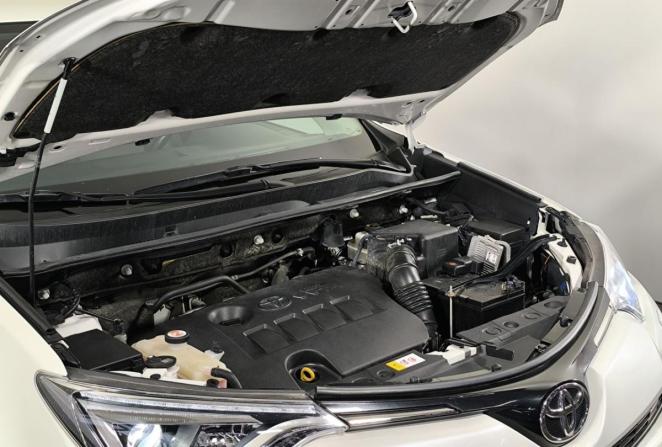 Toyota RAV4 IV (XA40) Рестайлинг с пробегом 2017 года, цена 2 440 000 рублей, 137000 км, внедорожник, Автокод Объявления
