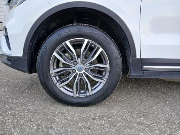 Geely Atlas Pro с пробегом 2023 года, цена 2 100 000 рублей, 66451 км, внедорожник, Автокод Объявления