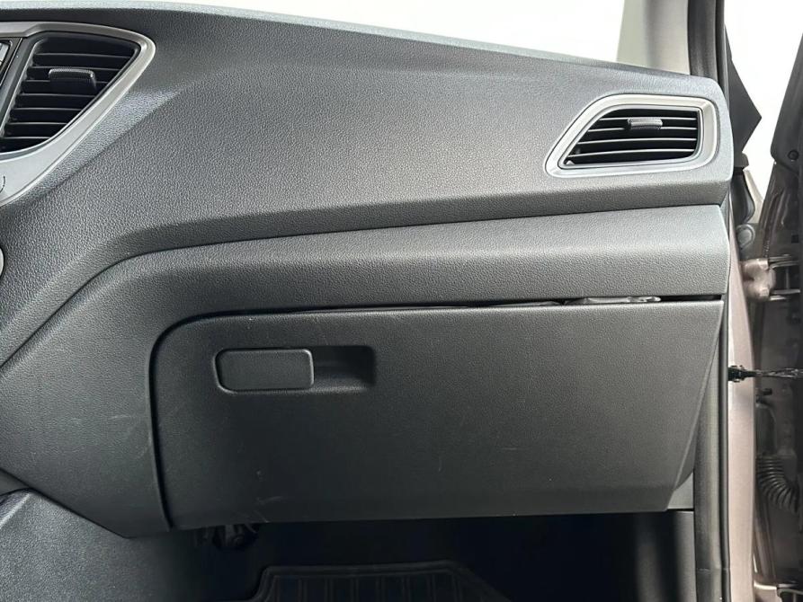 Hyundai Solaris II Барнаул  - изображение 11