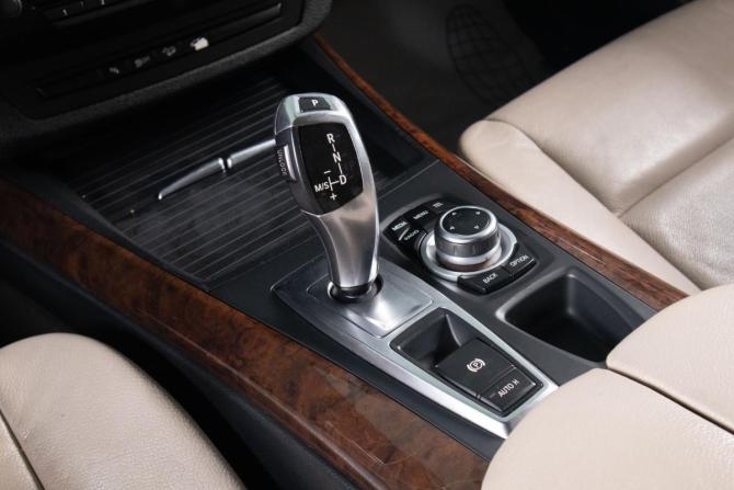 BMW X5 II (E70) Рестайлинг с пробегом 2010 года, цена 2 499 000 рублей, 249680 км, внедорожник, Автокод Объявления