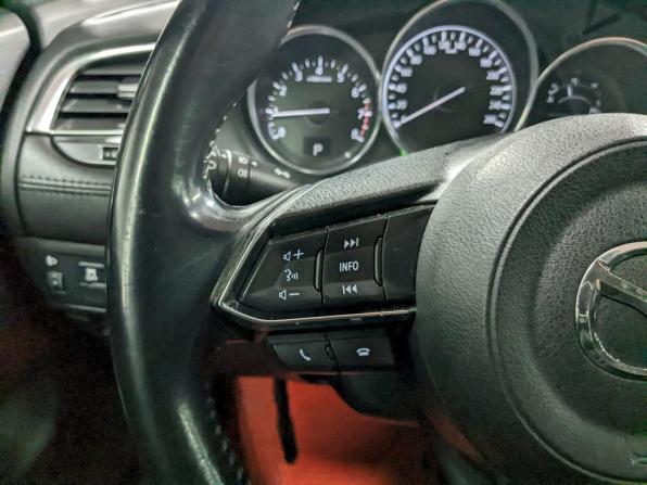Mazda 6 III (GJ) Рестайлинг с пробегом 2017 года, цена 1 640 000 рублей, 136818 км, седан, Автокод Объявления