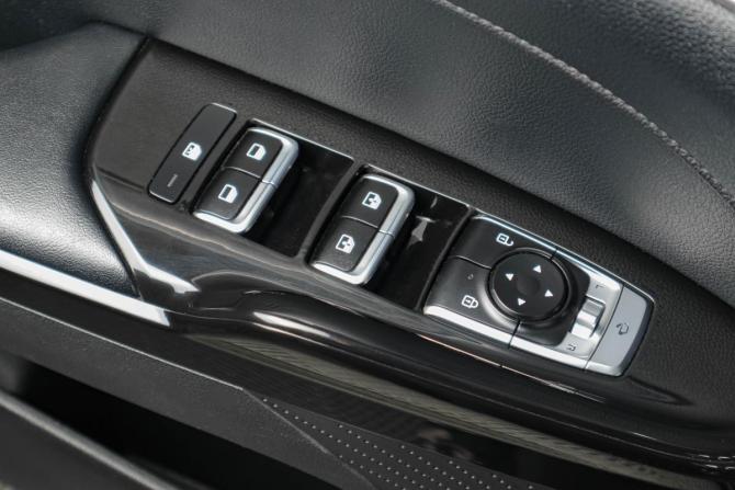 Kia K5 III с пробегом 2020 года, цена 2 349 000 рублей, 87619 км, седан, Автокод Объявления