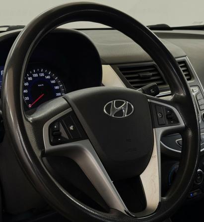Hyundai Solaris I с пробегом 2013 года, цена 835 000 рублей, 172673 км, седан, Автокод Объявления