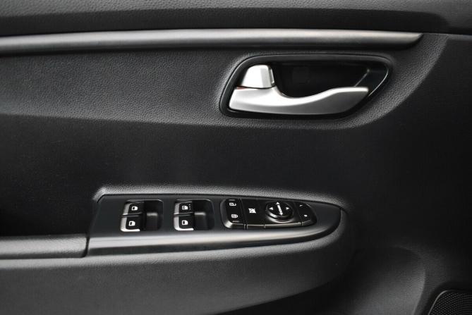 Kia Rio IV с пробегом 2018 года, цена 1 400 000 рублей, 90676 км, хэтчбек, Автокод Объявления