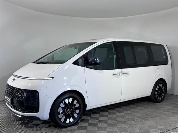Hyundai Staria I с пробегом 2025 года, цена 8 999 900 рублей, 50 км, минивэн, Автокод Объявления