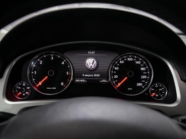 Volkswagen Touareg II Рестайлинг с пробегом 2015 года, цена 2 550 000 рублей, 260000 км, внедорожник, Автокод Объявления