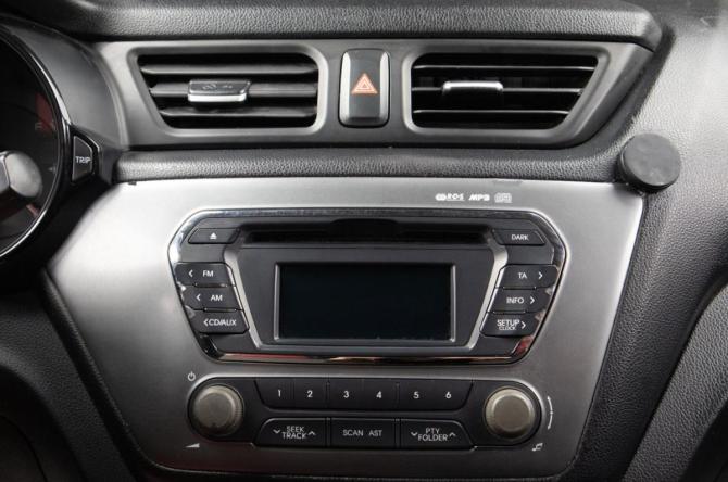 Kia Rio III с пробегом 2012 года, цена 549 000 рублей, 332219 км, хэтчбек, Автокод Объявления