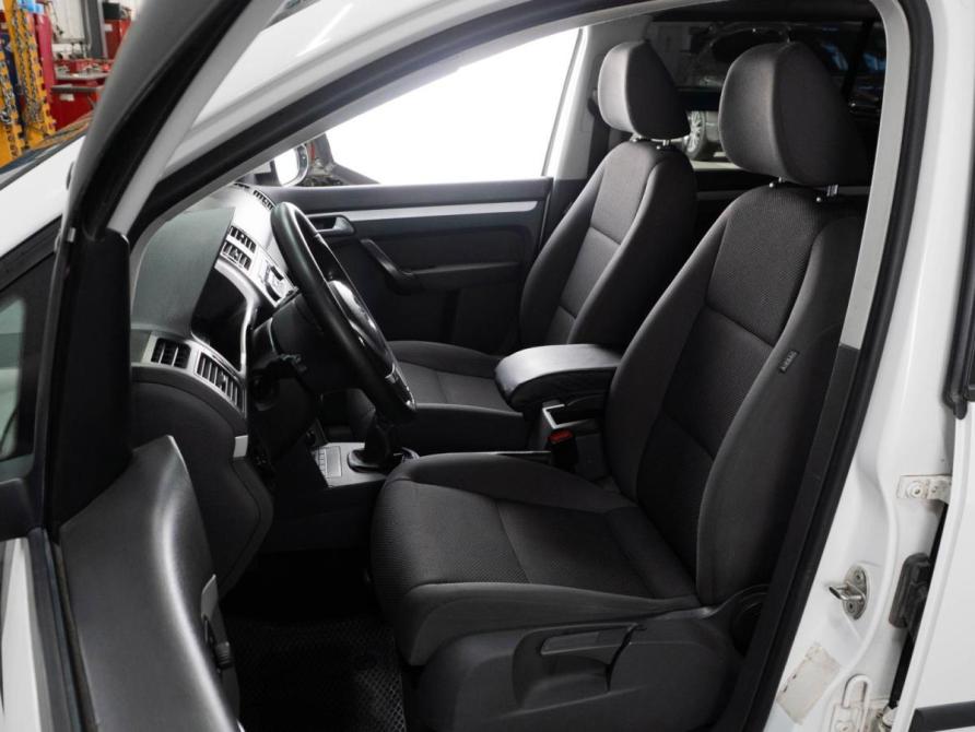 Volkswagen Touran I Рестайлинг 2 Тюмень  - изображение 10