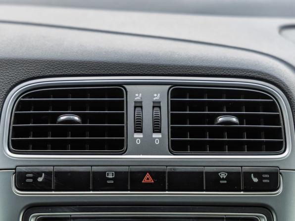 Volkswagen Polo V Рестайлинг с пробегом 2016 года, цена 1 248 000 рублей, 121842 км, седан, Автокод Объявления