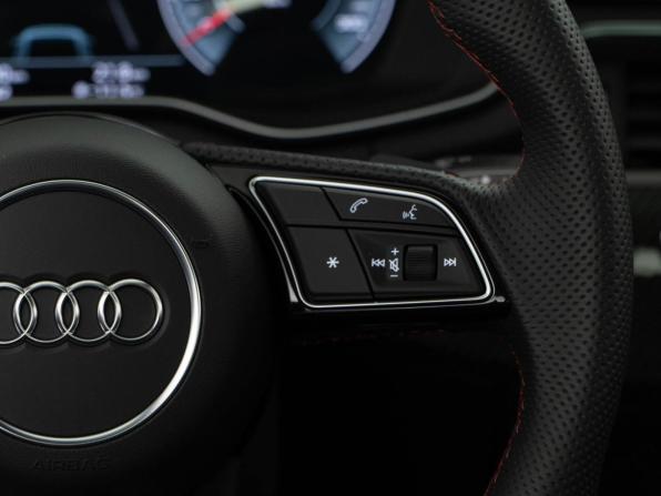 Audi A4 V (B9) Рестайлинг с пробегом 2025 года, цена 6 058 444 рубля, 80 км, седан, Автокод Объявления