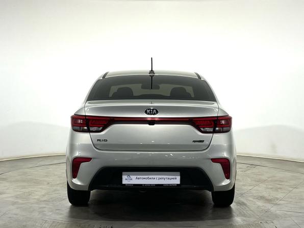 Kia Rio IV с пробегом 2018 года, цена 1 350 000 рублей, 120317 км, седан, Автокод Объявления