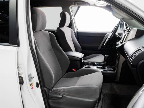 Toyota Land Cruiser Prado 150 Series с пробегом 2011 года, цена 2 700 000 рублей, 241972 км, внедорожник, Автокод Объявления