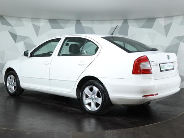 Skoda Octavia II (A5) Рестайлинг с пробегом 2013 года, цена 949 000 рублей, 87671 км, лифтбек, Автокод Объявления