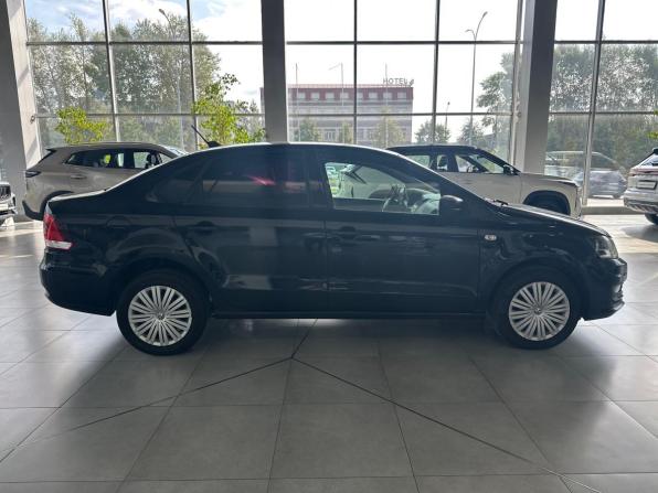 Volkswagen Polo V Рестайлинг с пробегом 2018 года, цена 995 000 рублей, 115000 км, седан, Автокод Объявления